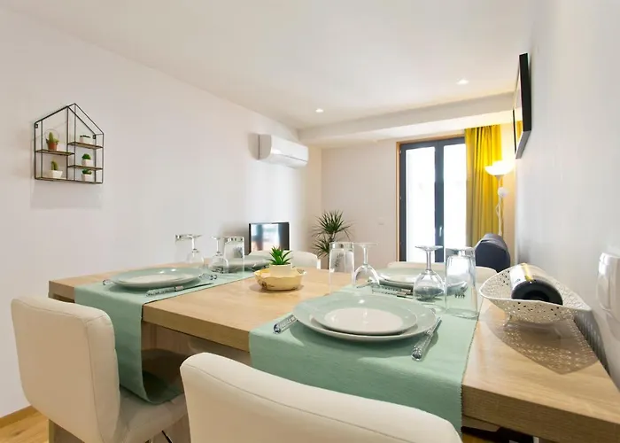 Charming Apartment In Porto 50 M² Modern Comfort